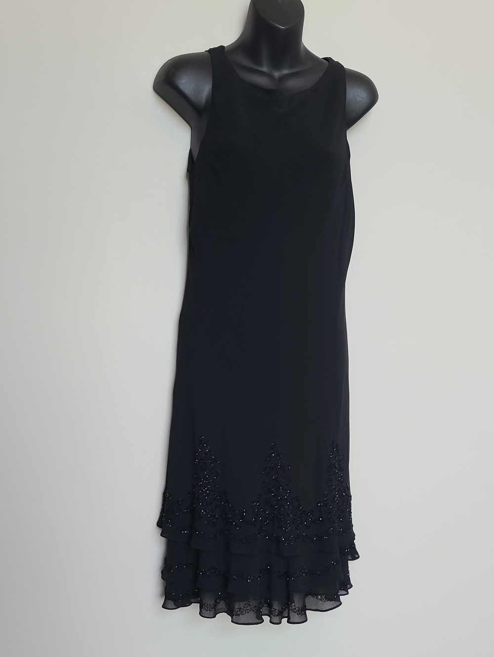 Jones New York Dress Size 10 Classic Black Sheath Beaded 100% Silk